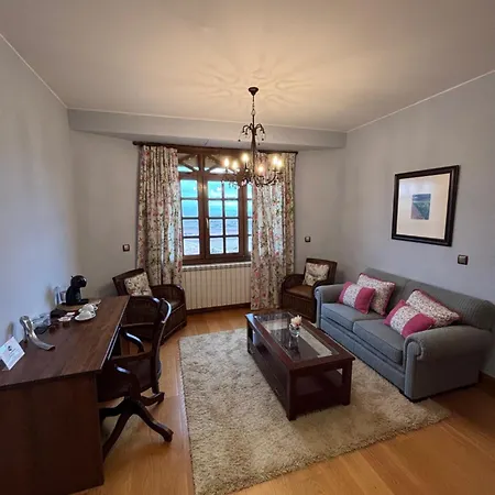 Hotell Tierra De Cubas 4*