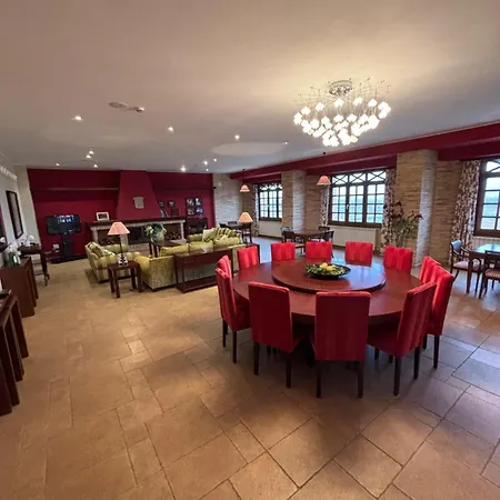 Tierra De Cubas מלון 4*